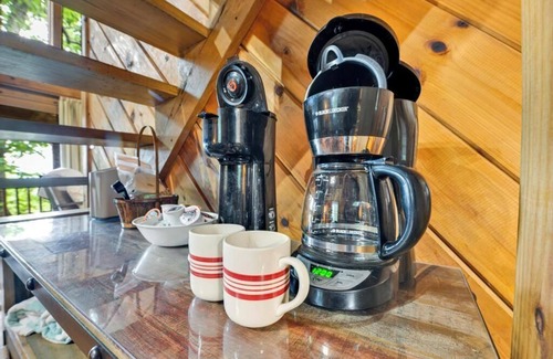 Sevierville Cabina | SPRING Forward, with SUMMER Right Around The Corner!