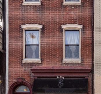 Center City Apartamento | Spring Garden near Center City by Sosuite