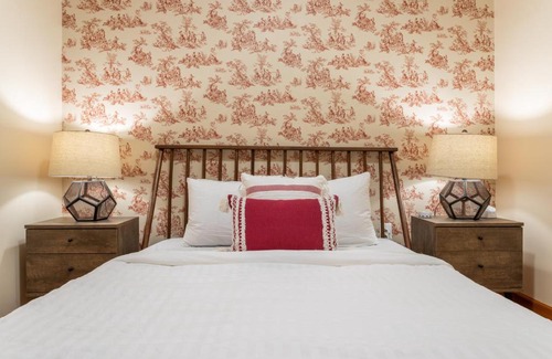 Center City Apartamento | Spring Garden near Center City by Sosuite