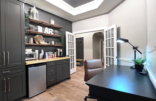 Spring Casa | Spring Home, Minutes from The Woodlands, Sleeps 8, King Bed, Coffee Bar,