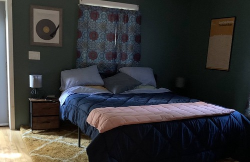 Austerlitz Casa | Ski- Snowtube-3 Fires. Relax in Winter Wonderland in Berkshires, NY/MA