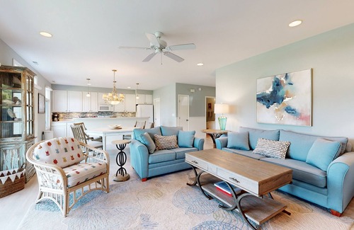 Rehoboth Beach Condominio | Spring Lake Condo with patio, free WIFI, W/D, shared pool