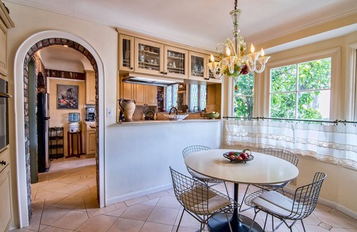 Beverly Grove Casa | ¡VENTA DE PRIMAVERA! ¡Tarifas bajas para las fechas de primavera! Oasis privado en medio de LA Action