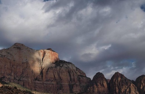 Zion National Park South Entrance Hotel | Springdale Zion Inn