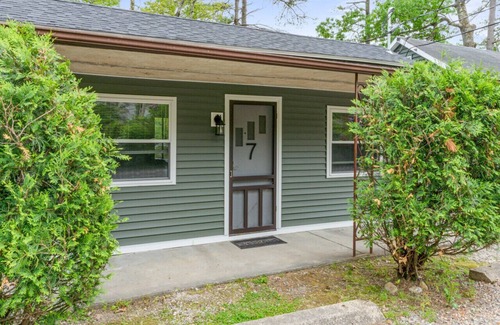 Holderness Casa | Squam Lake 3 bed 3 bath (Suite #7)