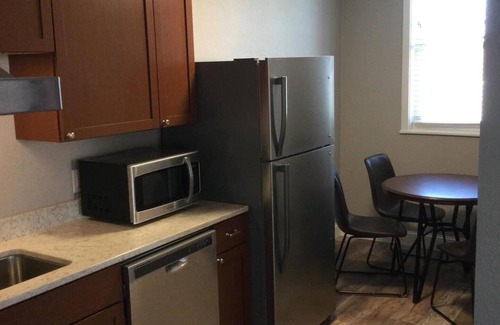 Unionville Apartamento | Square View Inn Suite 4