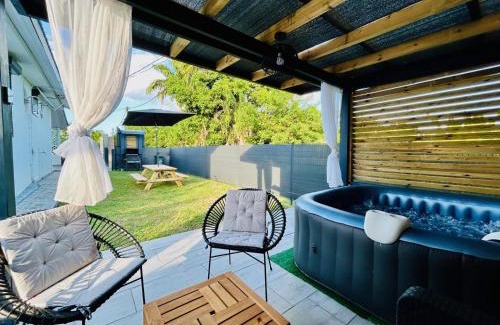 Capesterre-Belle-Eau Villa | Square Village