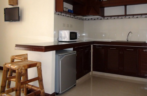Puerto Galera Apartamento | Squares Cafe and Apartments