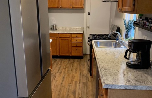 Squirrel Hill South Casa | Squirrel Hill home, sleeps 11. 10 min to Oakland & Downtown.