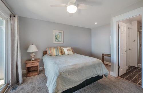 Topsail Beach Casa | Squirrelly Banana