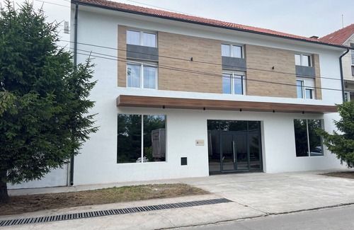 Stara Pazova Apartamento | Sremsky Inn