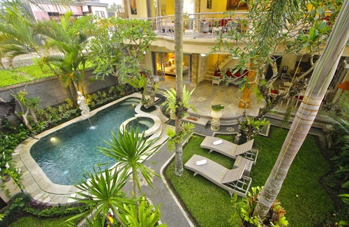 Pejeng Kawan Villa | Sri Permana Villa 4 dormitorios con piscina privada