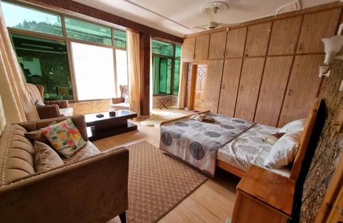 Muzaffarabad Casa | Srinagar Homes
