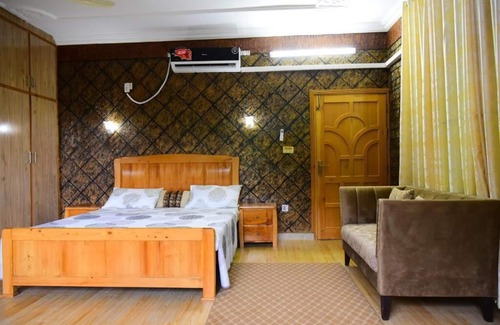Muzaffarabad Casa | Srinagar Homes