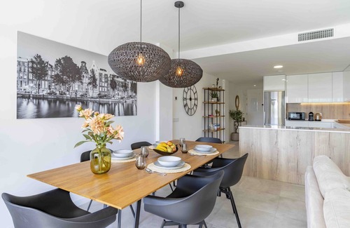 Estepona Apartamento | Apartamento de estilo escandinavo cerca de la playa