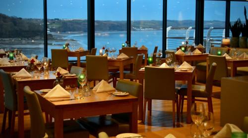 Saundersfoot Hotel | St Brides Spa Hotel & Village Apartments