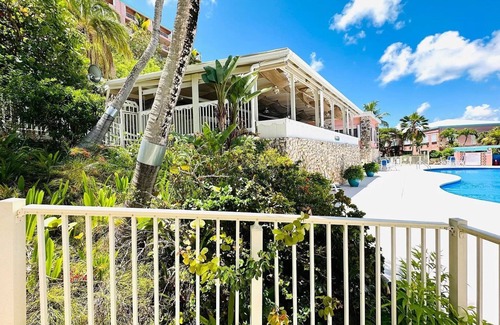 Estate Coakley Bay Condominio | Retiro tranquilo - Vistas al mar - Island Breezes, St. Croix Bliss!