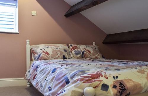 Hepworth Casa | St Georges Cottage