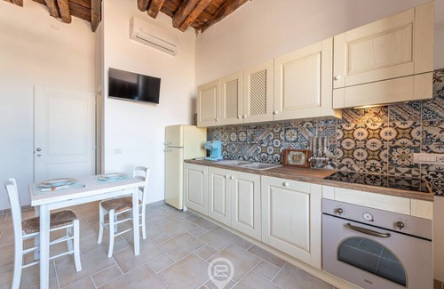 Historic Castle District Apartamento | St. Joseph at the Elephantine