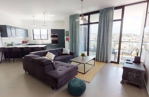 Paceville Apartamento | St Julians modern 2-bedroom apartment