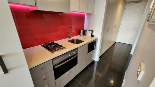 St Kilda Apartamento | St Kilda vibes - City views, airy 1 bed sleeps 2-4