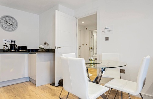 South Ruislip Apartamento | St Martins House Luxury Apartments Ruislip- Apt D