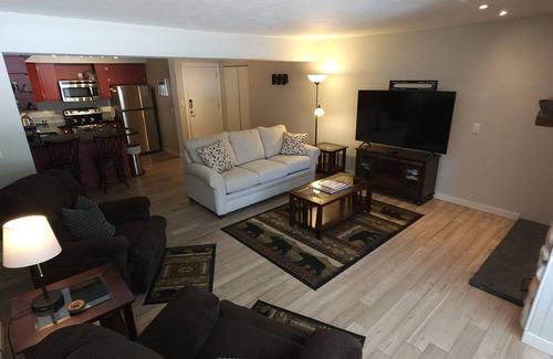 Saint Mary's Condominio | St. Mary's Landing 950 sq ft 2 bedroom condo. At 10,000 feet!