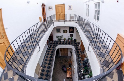 Mala Strana Apartamento | St. Nicholas Church view