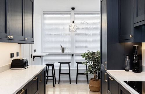Bath Casa | St Paul's House - City Centre Townhouse with roof terrace