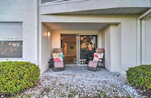 Isla del Sol Apartamento | St Pete Condo with Patio and Pool about 2 Mi to Beach