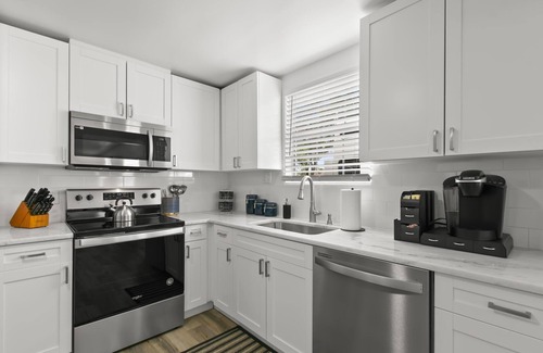 St. Petersburg - Clearwater Casa | St Pete Retreat | Newly Updated, Pet Friendly
