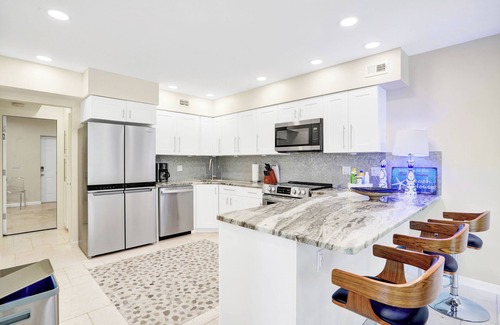 St. Pete Beach Casa | St Pete Upham Beach Private Boutique Pool