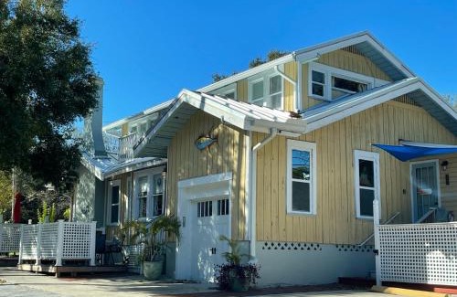 Crescent Lake Apartamento | St Pete Vacation Rentals