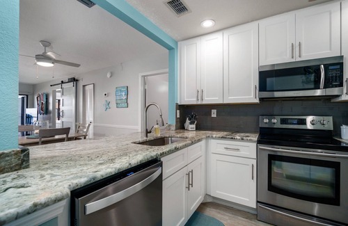 Palma del Mar Condominio | St. Petersburg Isla del Sol St. Pete Beach Updated Condo on Water 2 Bed Gorgeous