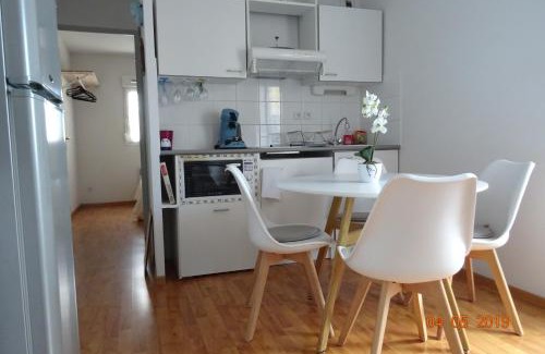 Saint-Pierre-la-Mer Apartamento | St Pierre La Mer, VUE SUR MER, Quartier calme, T2