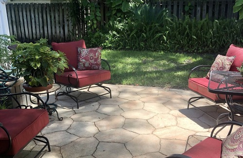 Saint Simons Island Casa | St. Simons Island South End - Cozy & Quiet - 1 mile to beach, pier, village…