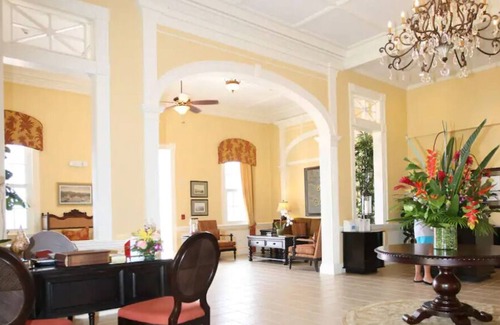 Estate Kings Quarter Apartamento | St. Thomas island life! Perfect getaway for 2. Great value. From $369.