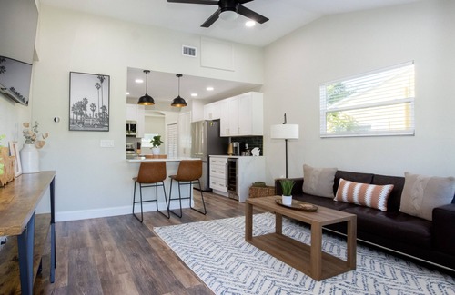 St. Petersburg - Clearwater Casa | ST Urban Oasis pool home! 5 minutes to downtown St. Pete & 15 min to beaches