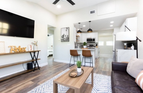 St. Petersburg - Clearwater Casa | ST Urban Oasis pool home! 5 minutes to downtown St. Pete & 15 min to beaches