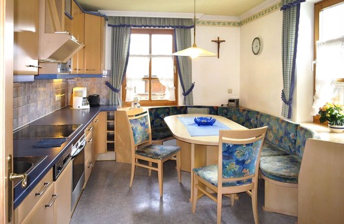 Schonbach Apartamento | Stainer by Interhome