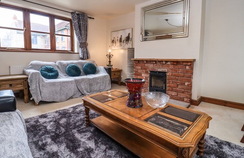 Ardens Grafton Casa | STABLE COTTAGE, family friendly, with open fire in Welford-On-Avon