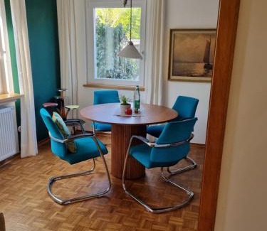 Burgeresch Apartamento | Stadtnahe Wohnung mit Garten und Parkplatz