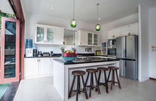 Dyanapura Villa | Villa de lujo Annecy paraíso privado en Seminyak. Tiendas, restaurantes, playa