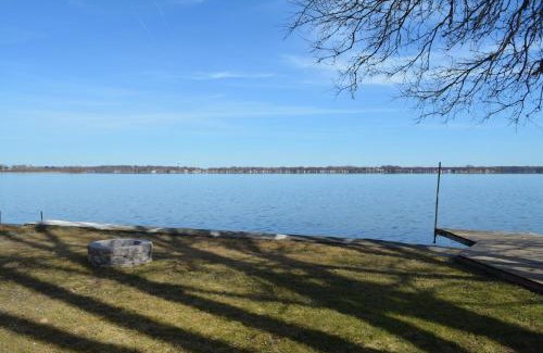 Pistakee Highlands Casa | Stafford Lake House