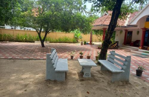 Kuzhuppilly Casa | Stains holidayhome & party floor, Cherai beach