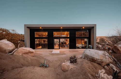 Pioneertown Casa | Stairway To Heaven By The Cohost Company
