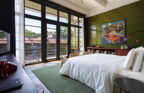 Vera Hotel | Stamba Hotel
