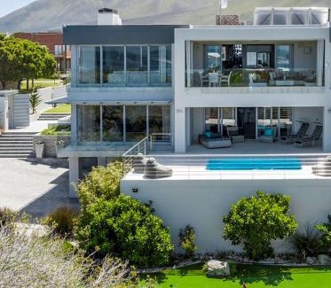 Onrus Casa | Stamford on Sea by Top Destinations Rentals
