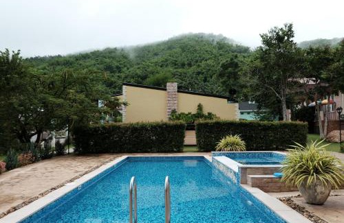 Suan Phueng Complejo | Stamp Hills Resort