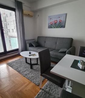 Inija Apartamento | Stan Na Dan 022